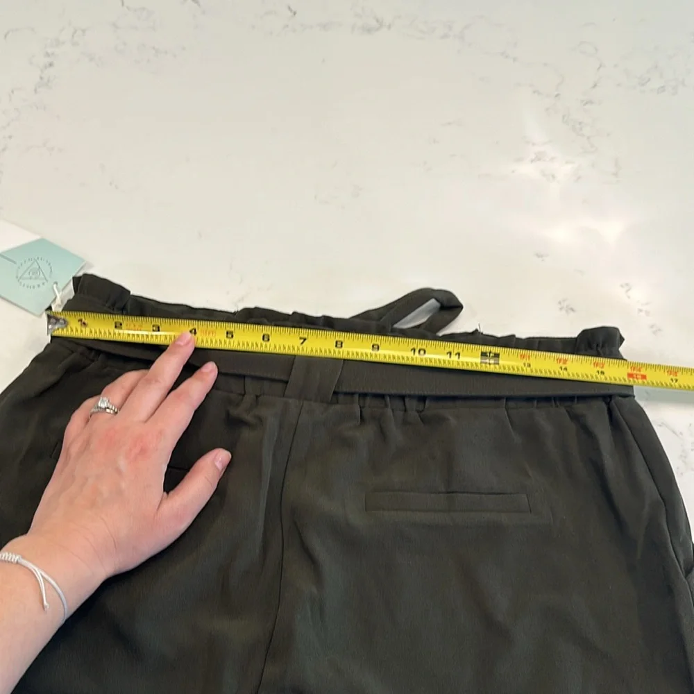 NWT tie waist shorts - Picture 8 of 8